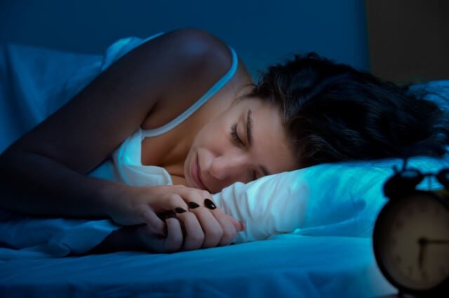Cómo afecta la posición en la que duermes a tu cuerpo