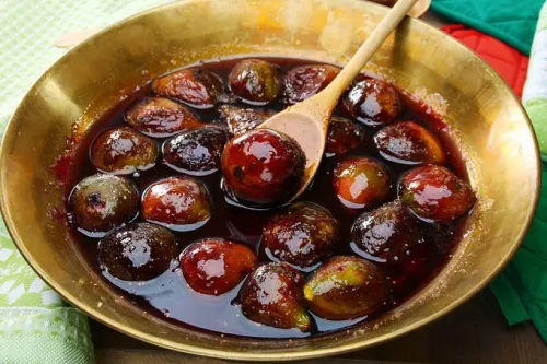 Eliminar-bacterias-en-el-estómago-comiendo- higos