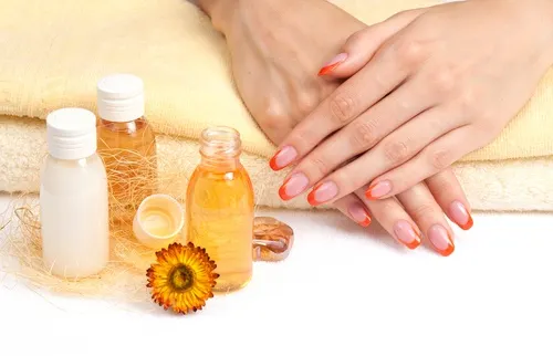 Natürliche Schönheitsprodukte - Nagelpflege