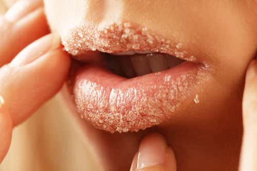 Exfoliación para labios más atractivos