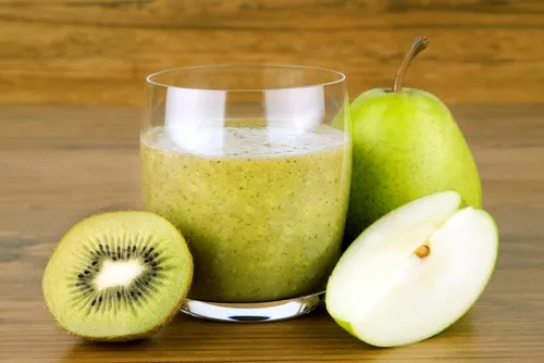 Batido de pera y kiwi para la hinchazón