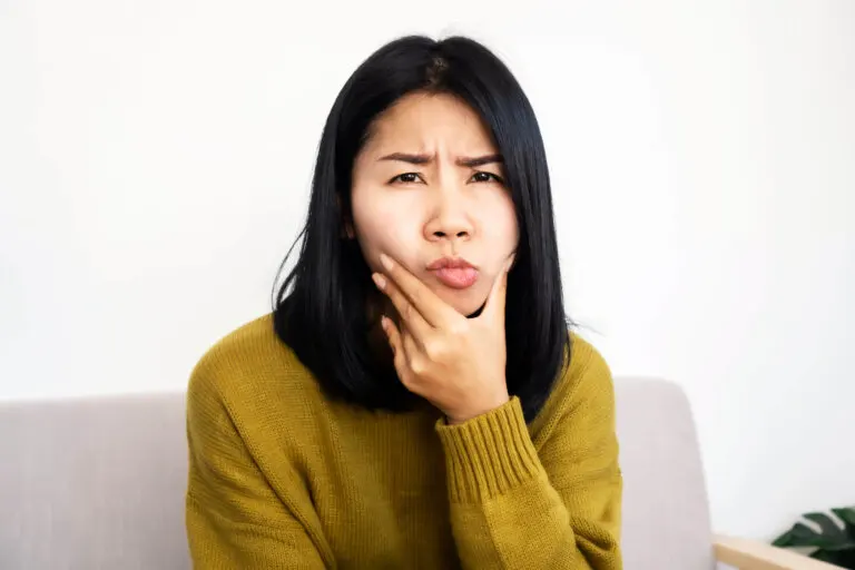 5 remedios naturales para aliviar la hinchazón facial