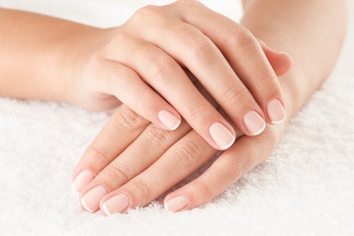 8 formas de mantener las uñas hermosas naturalmente
