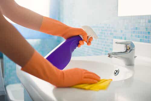 6 prácticos hábitos de limpieza ecológica en el hogar