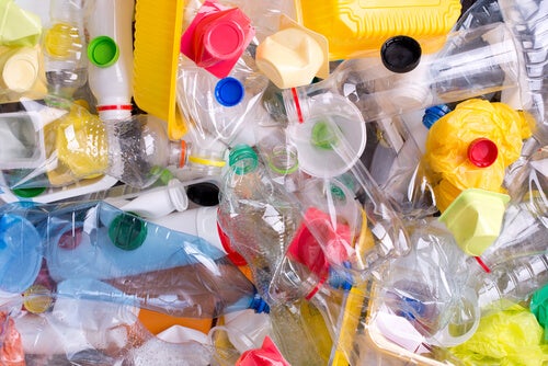 6 ideas para reducir el uso de plástico en el hogar