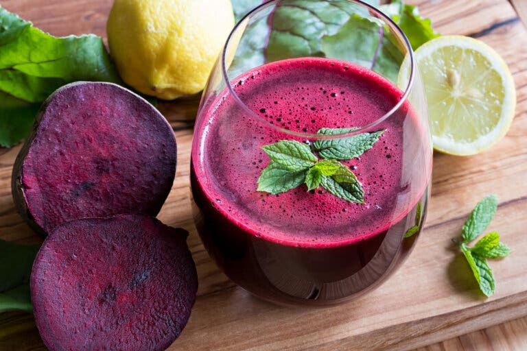 Los 4 mejores jugos bajos en calorías para adelgazar