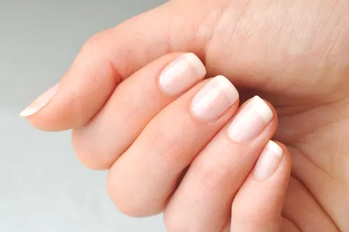 Zitronen für die Fingernägel