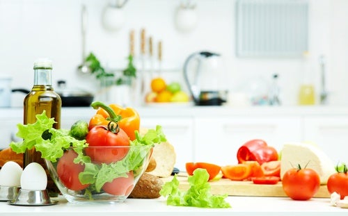 8 alimentos que debes tener a mano cuando estás a dieta