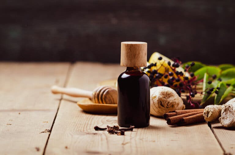 Limpia tus pulmones con un jarabe natural de jengibre y cúrcuma