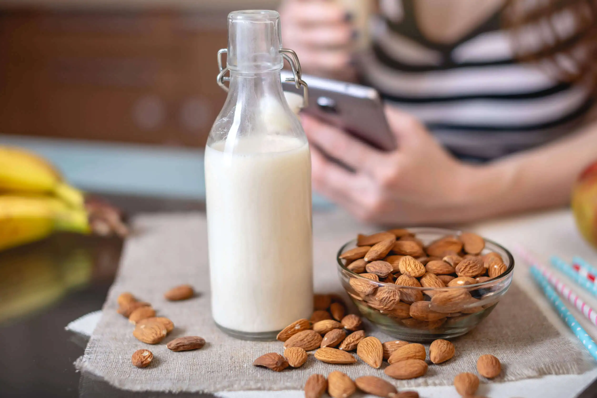 Cómo preparar leche de almendras casera