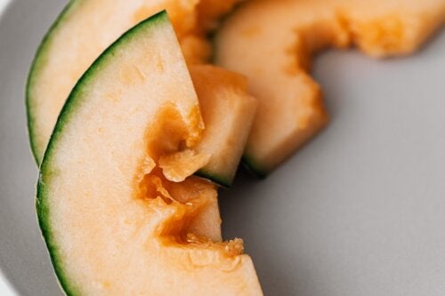 8 alimentos y plantas para evitar la aparición temprana de arrugas