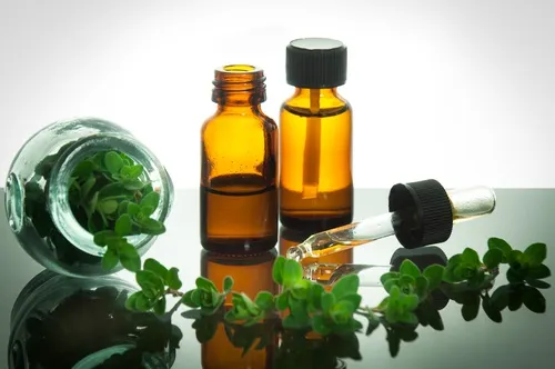 El aceite de orégano ayuda a combatir los patógenos y a prevenir y eliminar las verrugas.