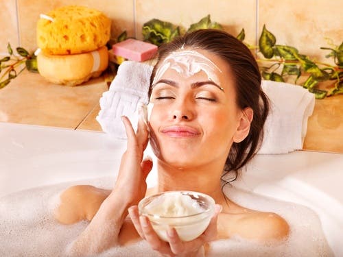 Exfoliante natural hecho con bicarbonato de sodio