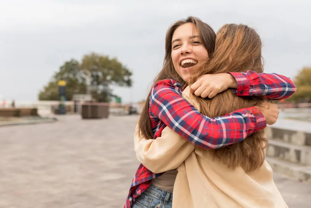 Abrazo-amigas