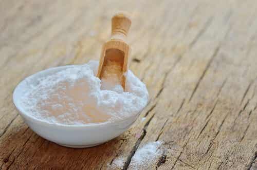 El bicarbonato de sodio puede ayudar a eliminar la placa dental