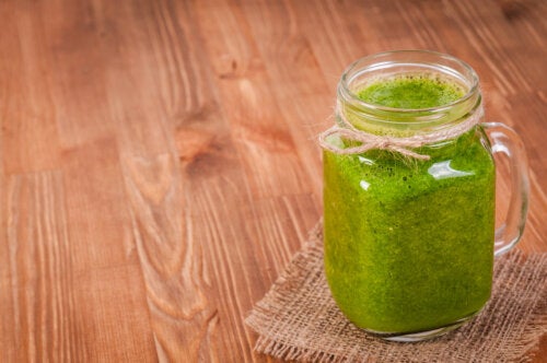Batido de melón, espinacas y uvas para la fatiga muscular