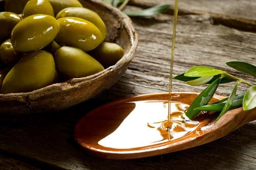 Alimentos antienvejecimiento: el aceite de oliva