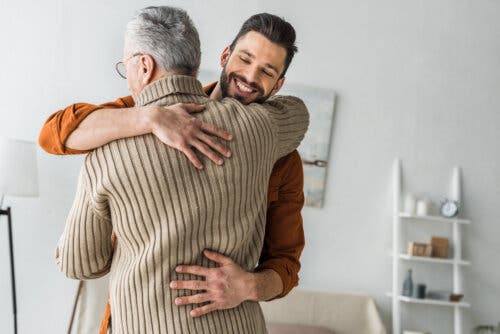 un abrazo