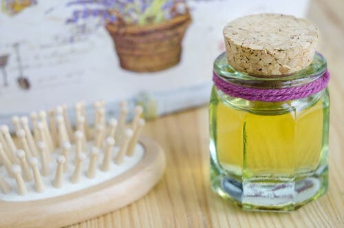 Beneficios del aceite de ricino para el cabello y cómo aplicarlo