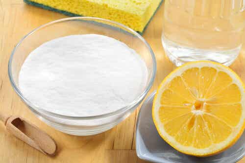 5 maneras de utilizar bicarbonato de sodio y limón en la limpieza del hogar