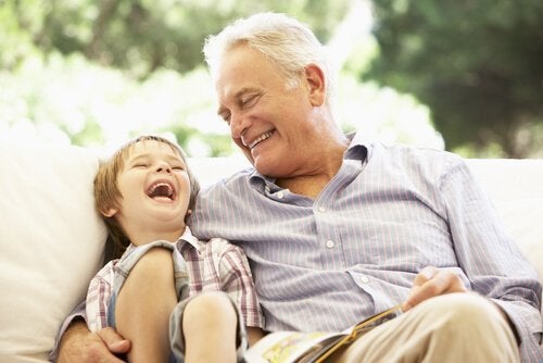 abuelos y nietos