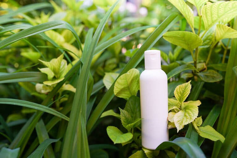 Champú casero para estimular el crecimiento del cabello y aumentar su volumen
