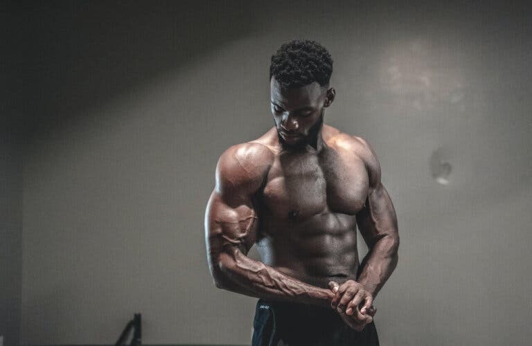 ¿En qué consiste el bodybuilding? ¿Trae beneficios a la salud?
