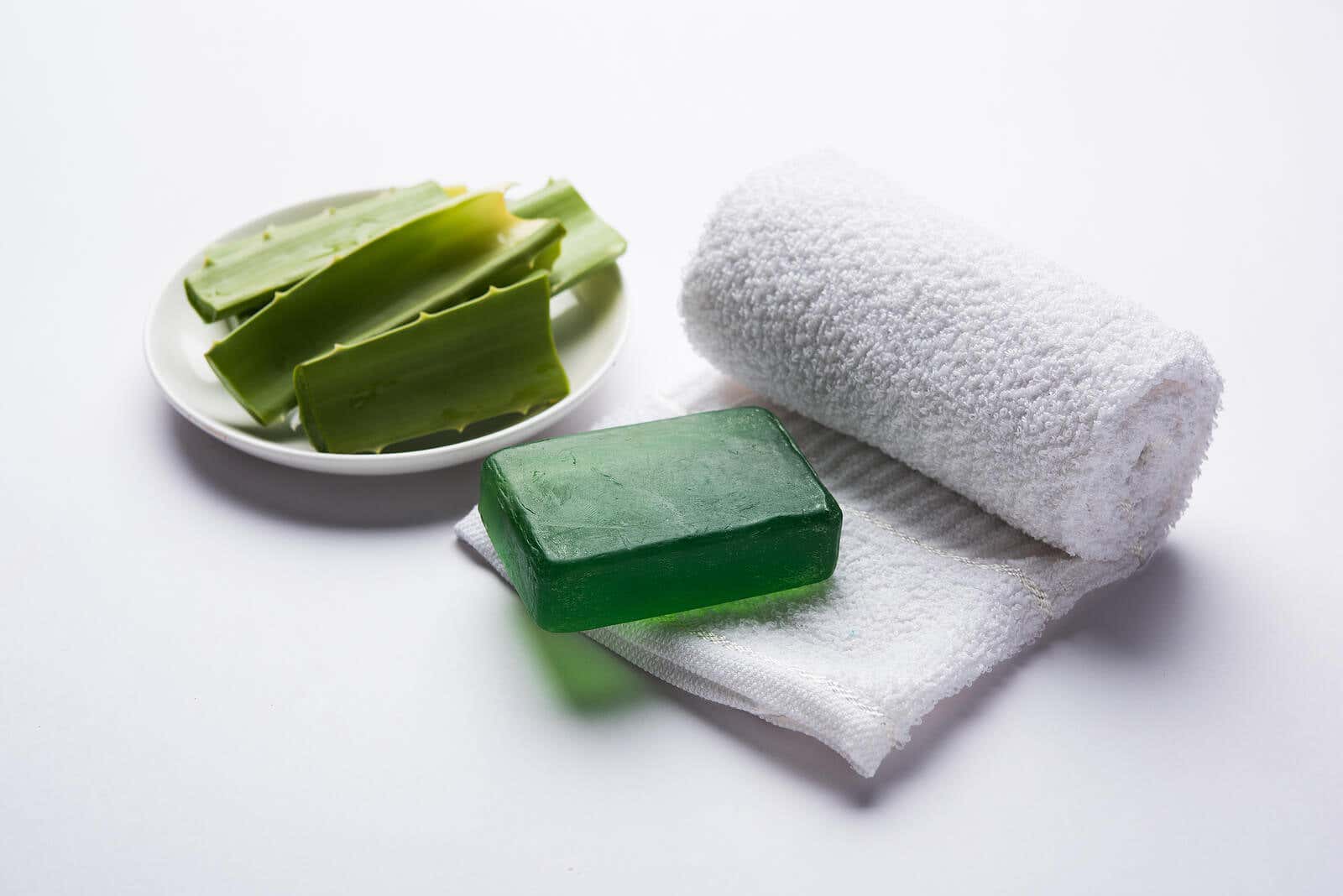 Jabón de aloe vera: una alternativa de tocador que puedes preparar en casa.