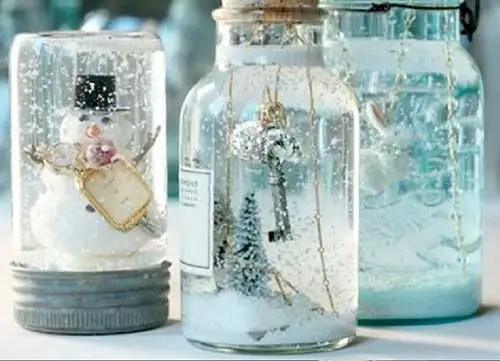 manualidades-bolas-de-nieve-con-botes-personajes