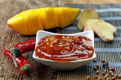 5 curiosas recetas para aprovechar la fruta pasada