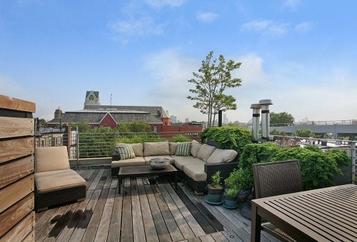 11 trucos sencillos y económicos para decorar tu terraza