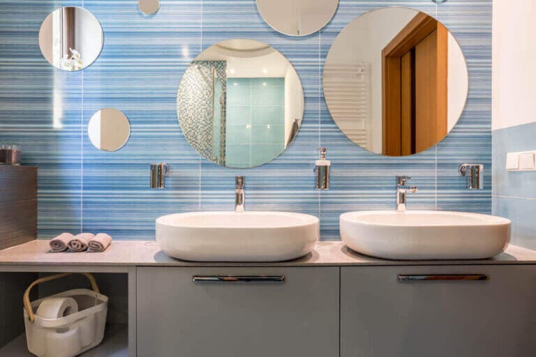 13 trucos infalibles para mantener tu baño limpio y ordenado