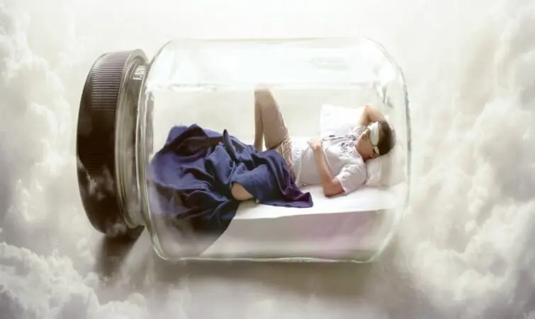 3 cosas que pasan en tu cuerpo cuando duermes tarde