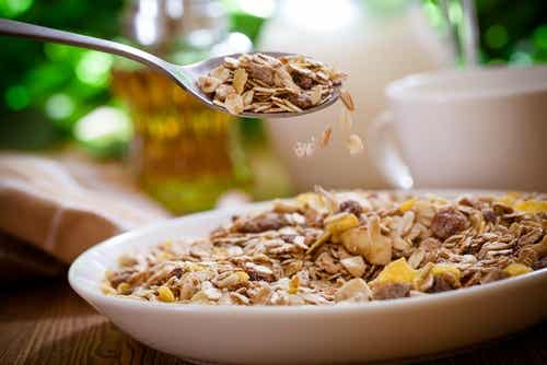 Plato de cereales con fibra que debes incluir en tu dieta