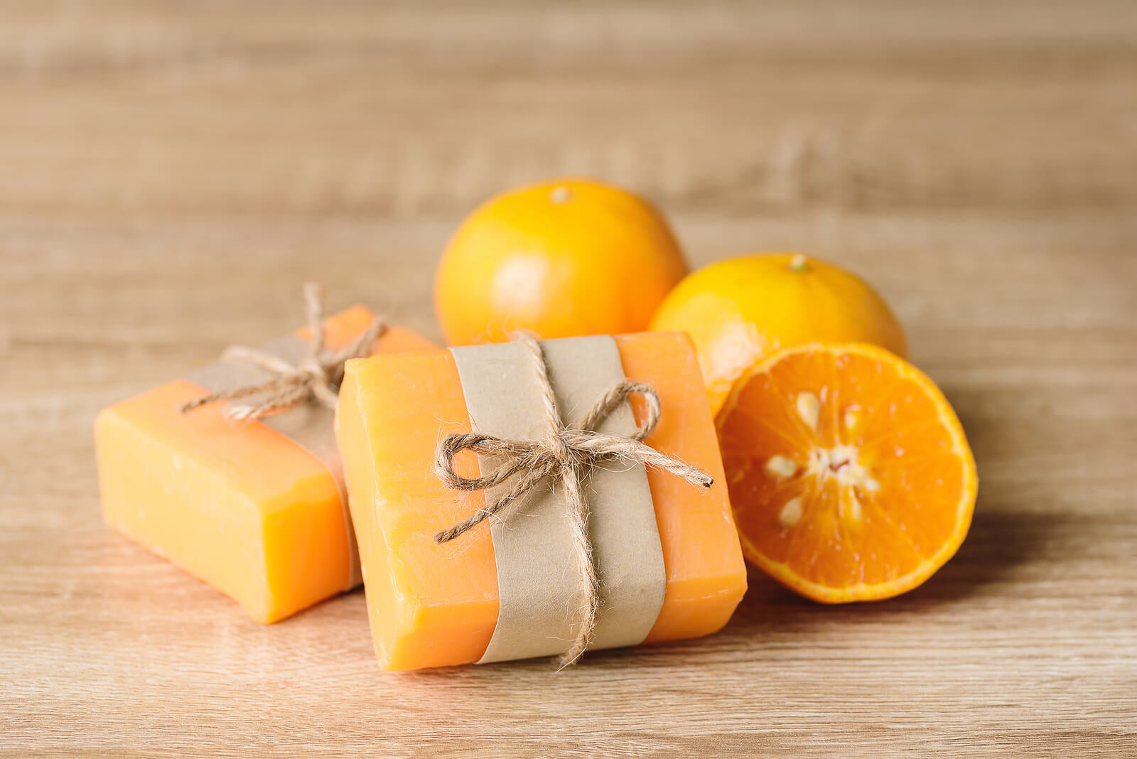 Obsesión Nota campo Prepara un jabón de naranja casero, aromático y refrescante