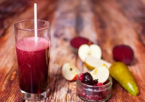 jugo-pera-remolacha-espinacas