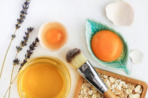 Limpia y reafirma tu piel con esta mascarilla facial de huevo