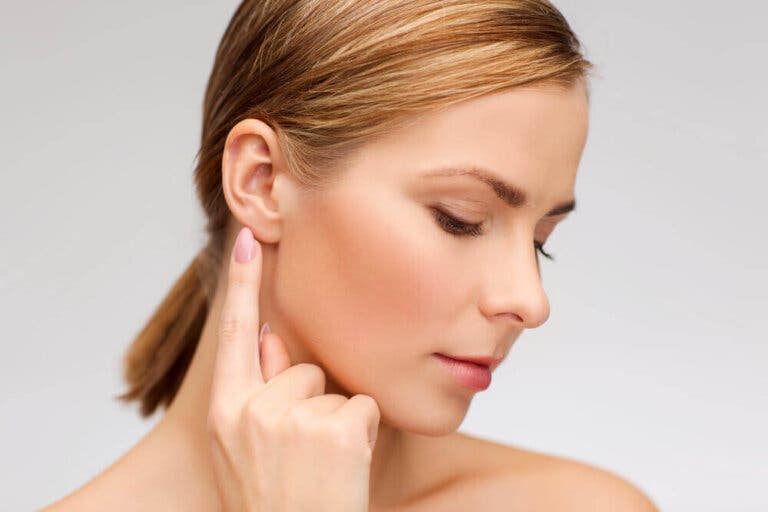 ¿Sabes cómo limpiar los oídos de forma natural?