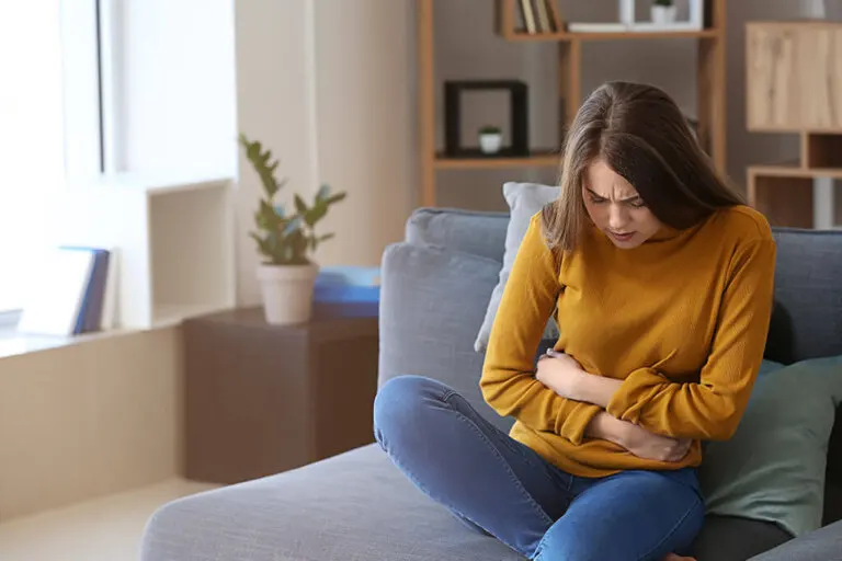 Remedio casero y natural para terminar con los calambres menstruales