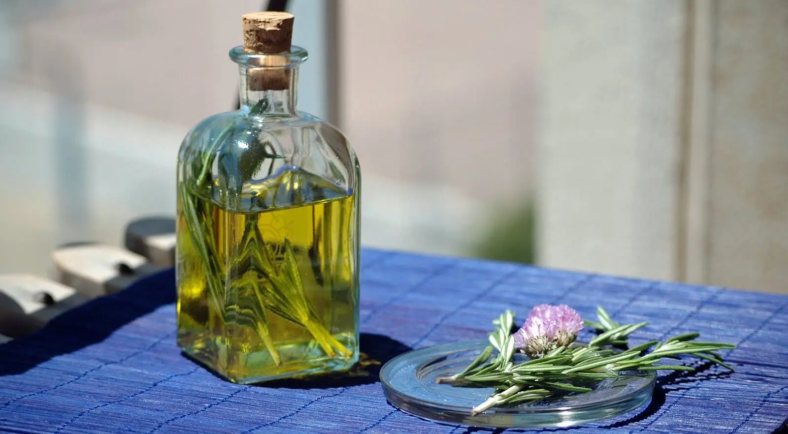 Alcohol de romero para combatir la celulitis