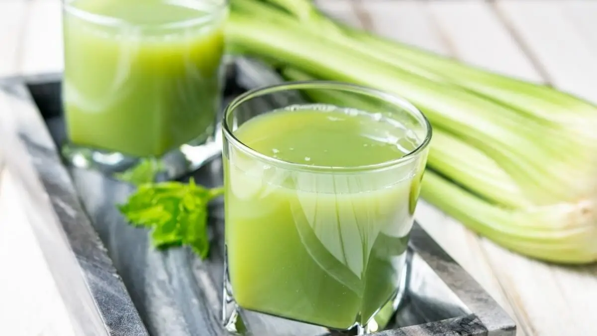 Jugo de hinojo para la salud renal.