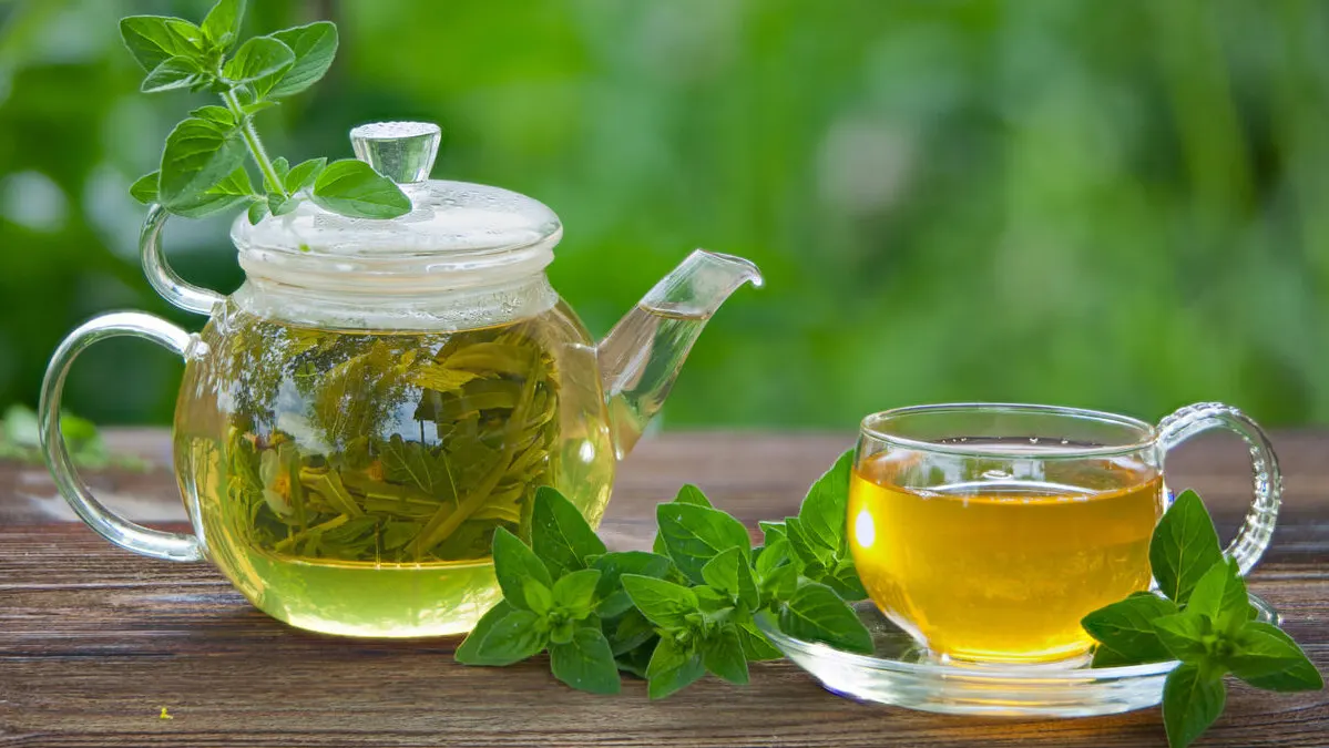 Té de orégano para aliviar la pesadez.