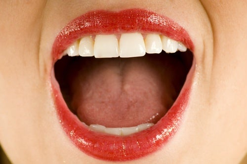 5 signos de problemas bucales