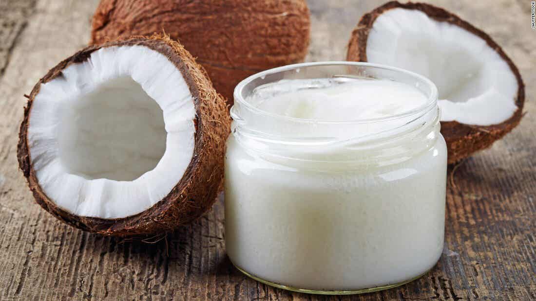 Kokosnussöl und Kokosnuss