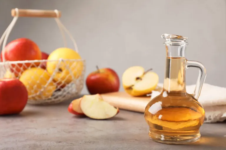 Cómo hacer un antibiótico natural a base de ajo y vinagre de manzana