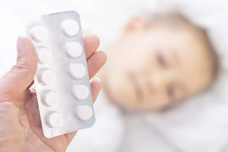¿Qué hago si mi hijo tomó un medicamento por error?
