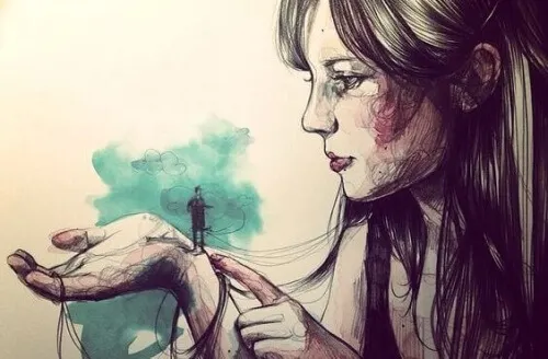 Mujer con hombre diminuto en la mano