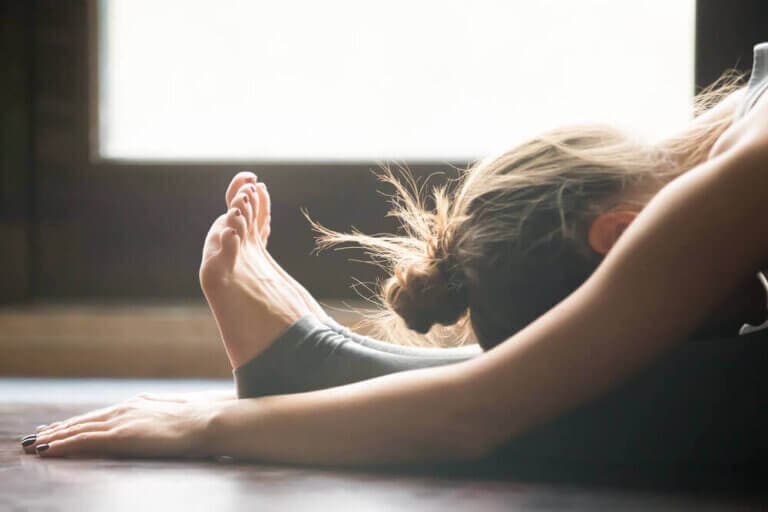 5 posturas para aliviar la ansiedad y el estrés