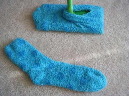 Medias o calcetines para limpiar.