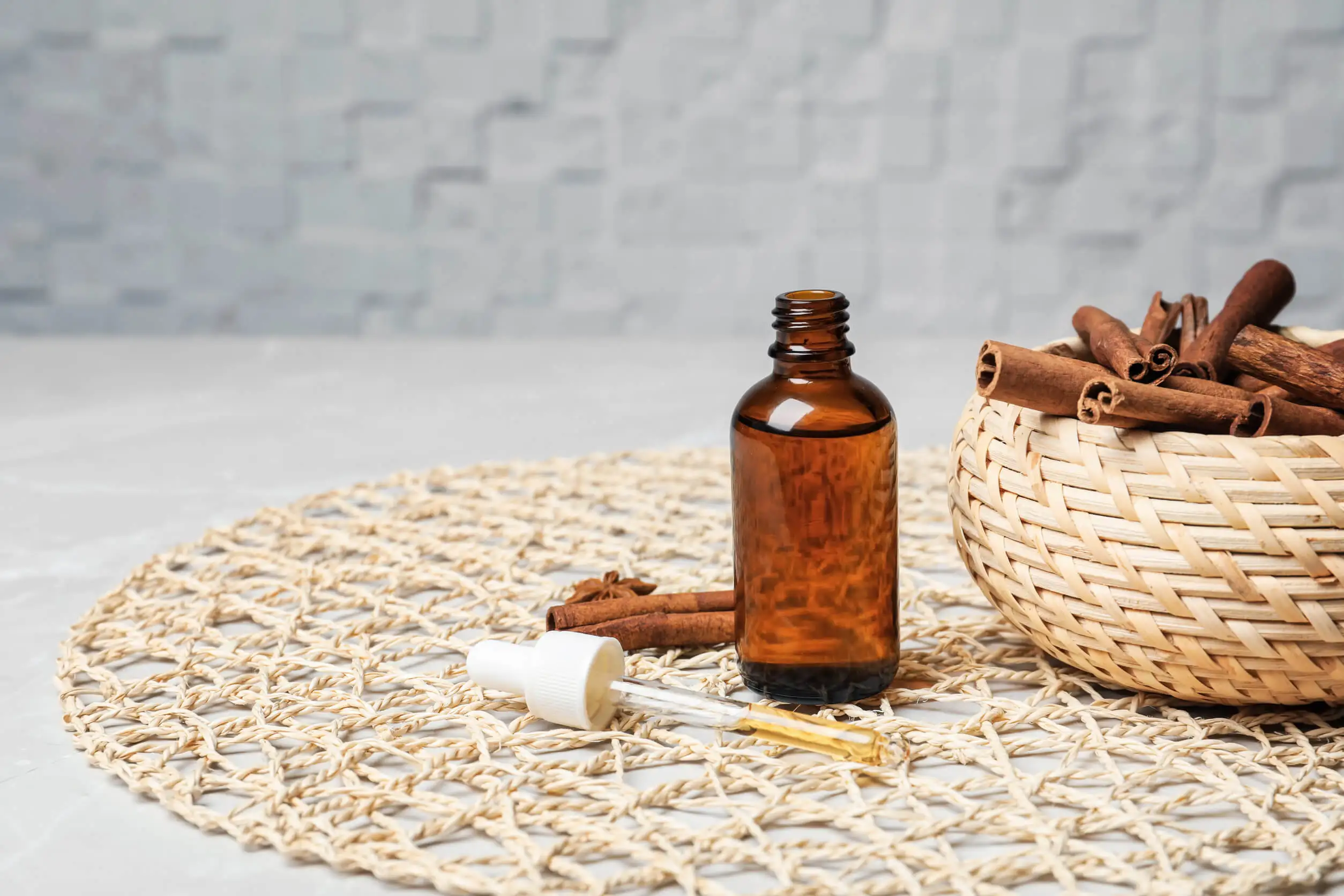 Aceite esencial de canela para el invierno.
